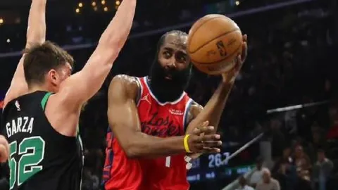 贝琳达荣耀归来：新手妈妈外卡逆转夺冠传奇